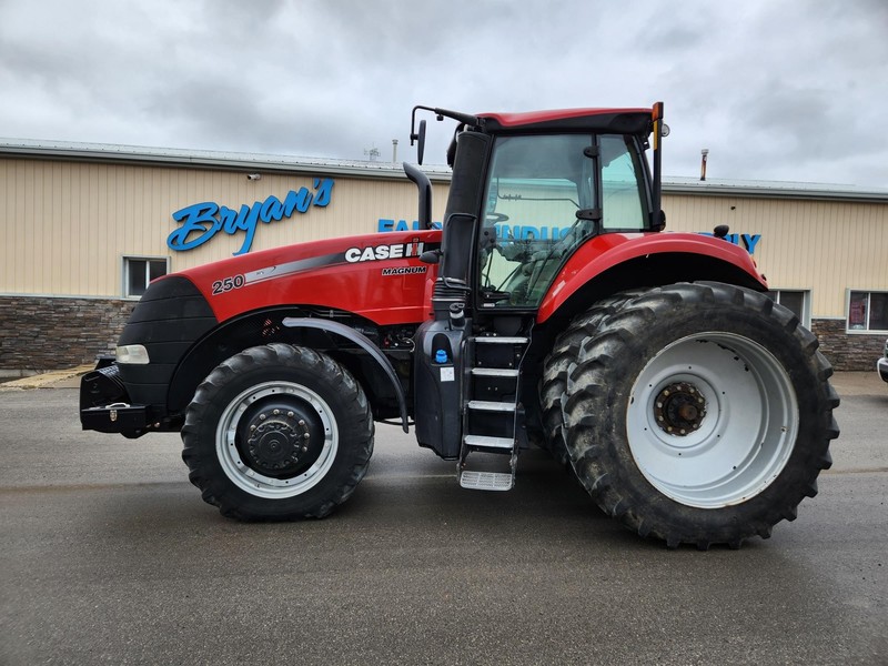 Case IH Magnum 250 Tractor 